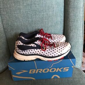 BROOKS running shoe